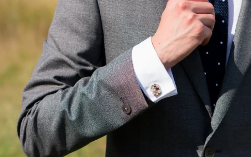 choose cufflinks for men