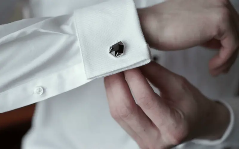 how to choose the right cufflinks