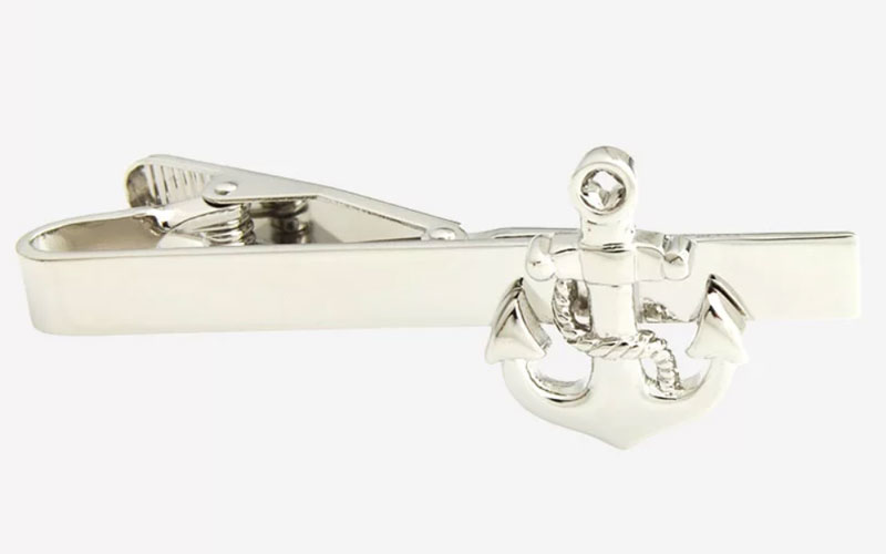 Different types of tie clips